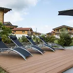 בית נופש Mit Pool Und Bergblick In *