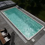 בית נופש Mit Pool Und Bergblick In *