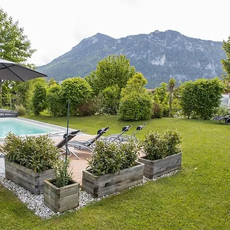 度假居 Mit Pool Und Bergblick In 因泽尔