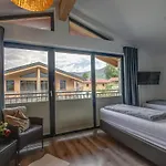 Mit Pool Und Bergblick In Ferienhaus Inzell